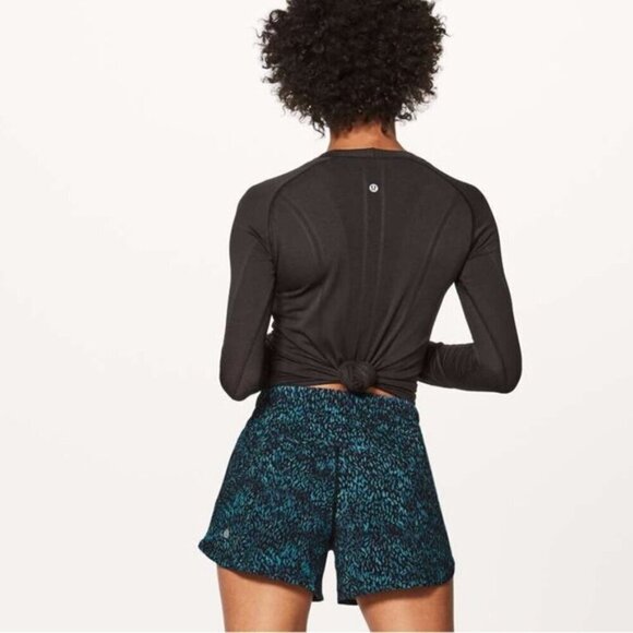 Lululemon Tracker Short V *4" - Picture 6 of 6